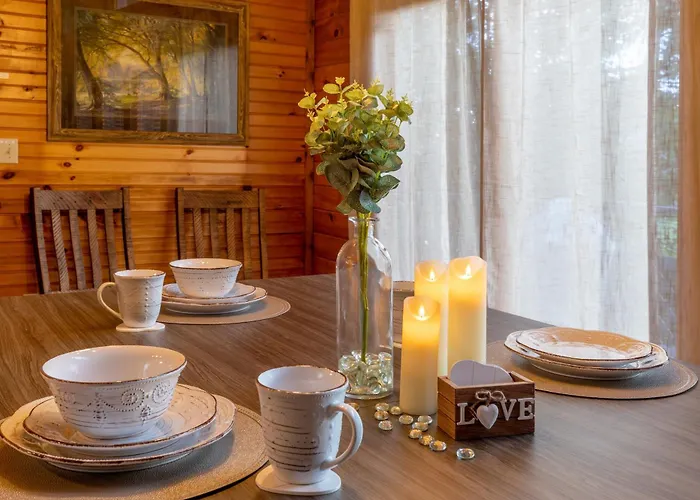 Real Log Cabin With Amazing Views, Hot Tub, Sauna, Games Gatlinburg